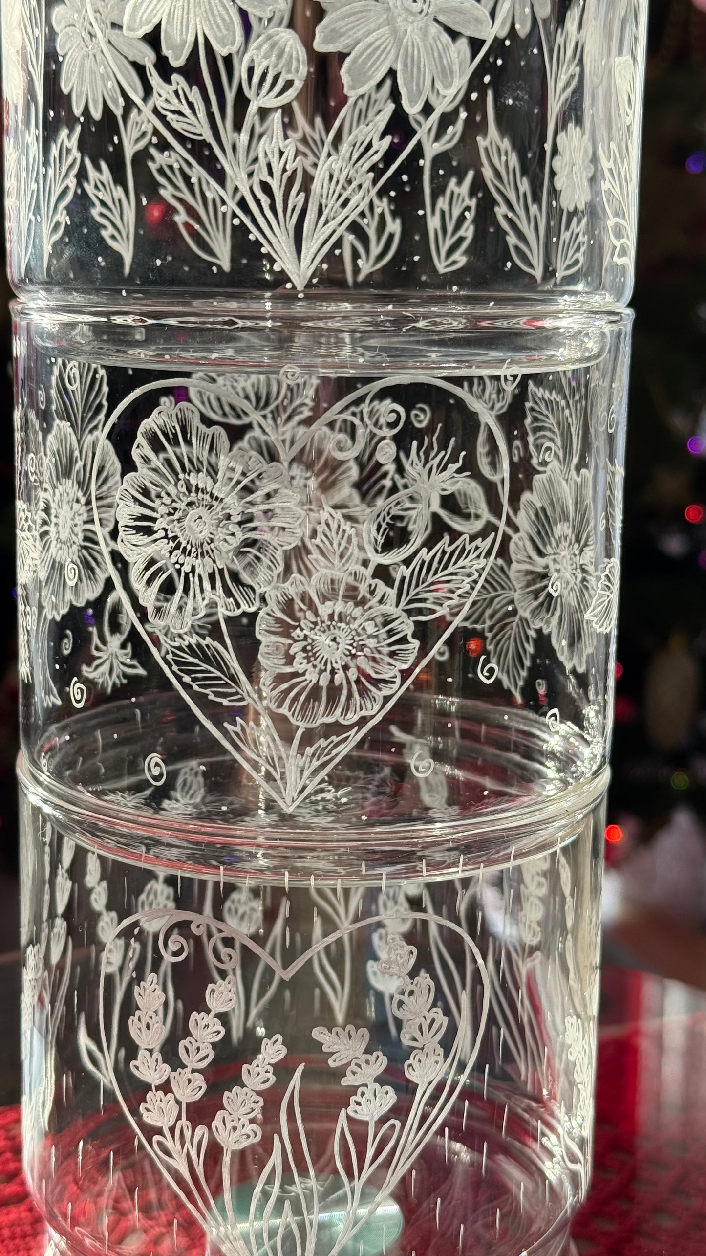 Vorratsglas mit Blumenherz